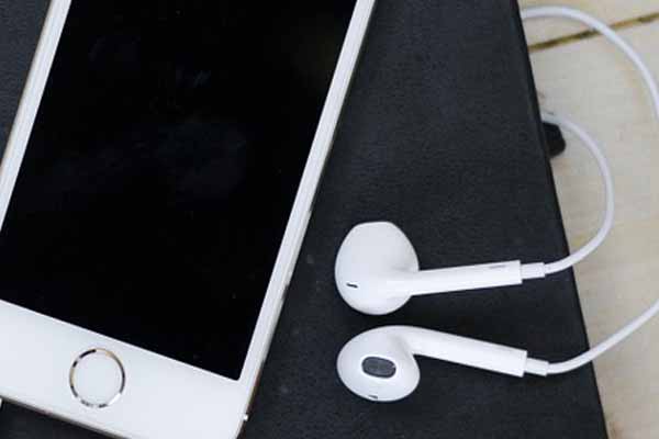 Apple EarPods of iPhone 7 Leaked Online